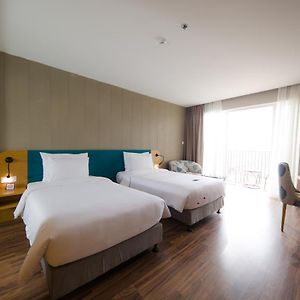 Premier Twin Room